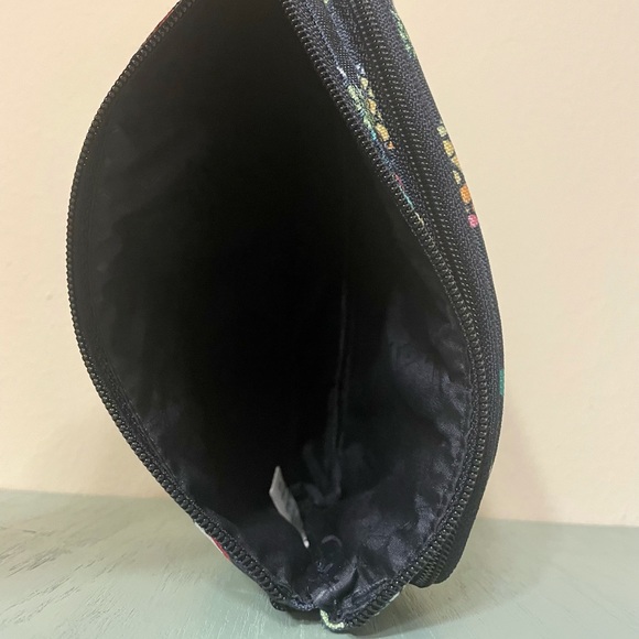 NWT Lighten up Compact Organizer in Toucan Party - Picture 2 of 3